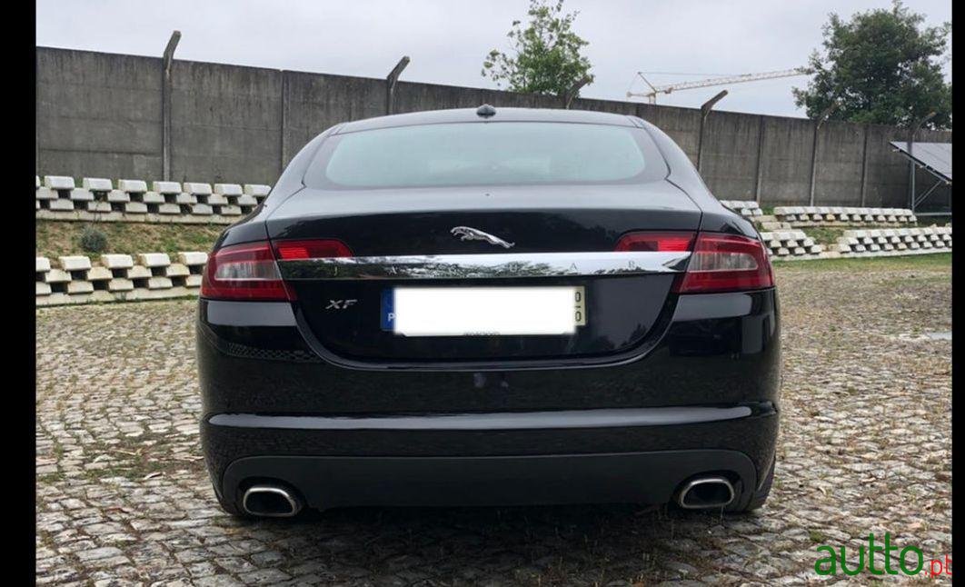 2010' Jaguar XF photo #2