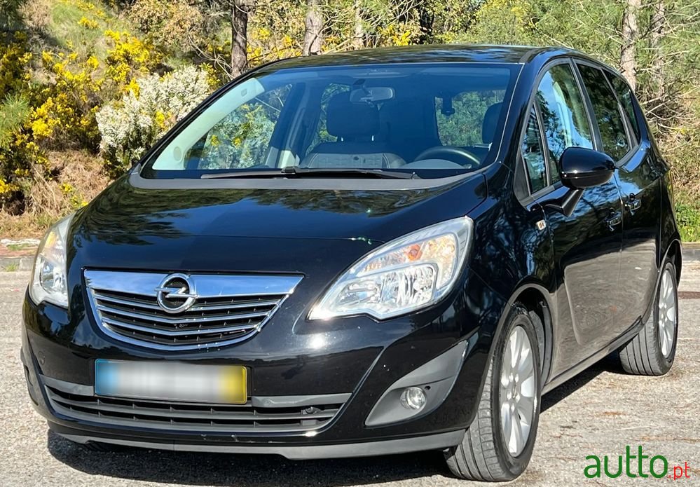 2010' Opel Meriva 1.3 Cdti Cosmo S/S photo #3