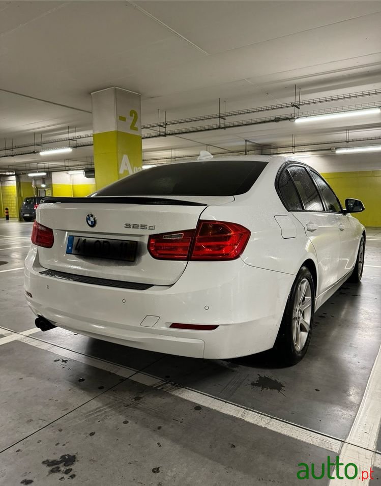 2013' BMW 325 D Auto photo #4