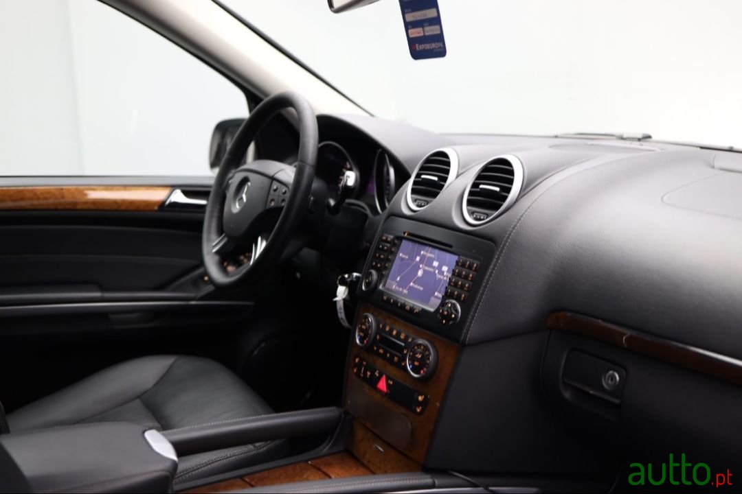 2007' Mercedes-Benz Gl-320 photo #5