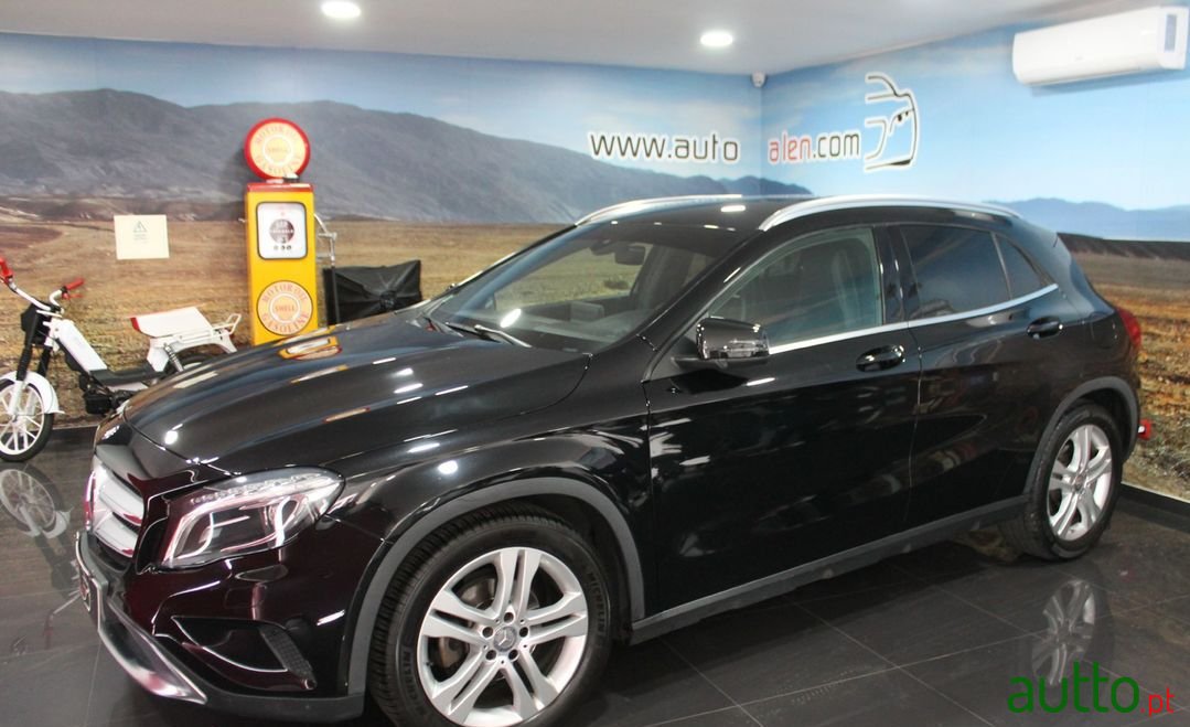 2016' Mercedes-Benz Gla-180 photo #1