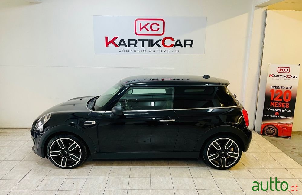 2019' MINI One 3 Portas photo #6