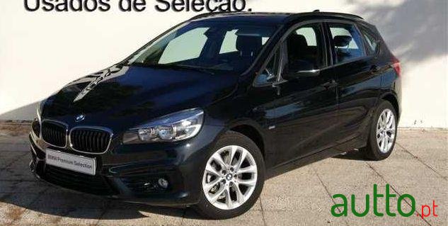 2017' BMW 216 Active Tourer photo #2