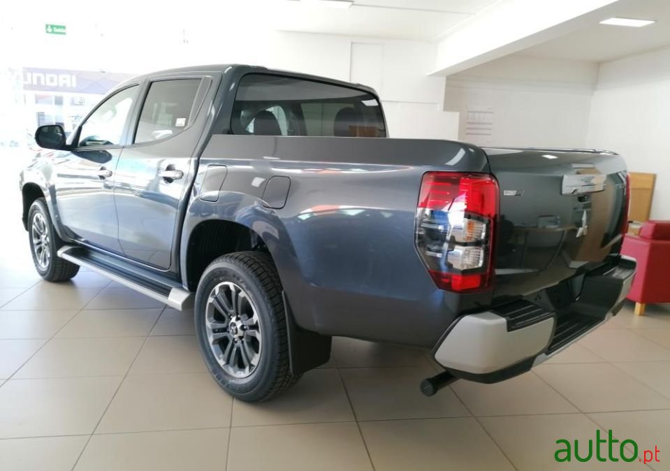 2022' Mitsubishi L200 photo #5