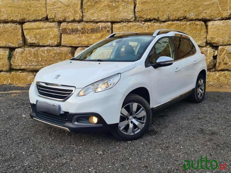 2015' Peugeot 2008 photo #1