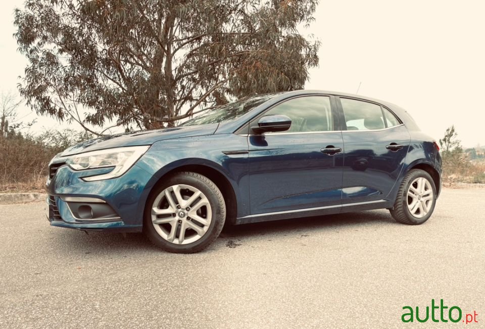 2016' Renault Megane photo #3