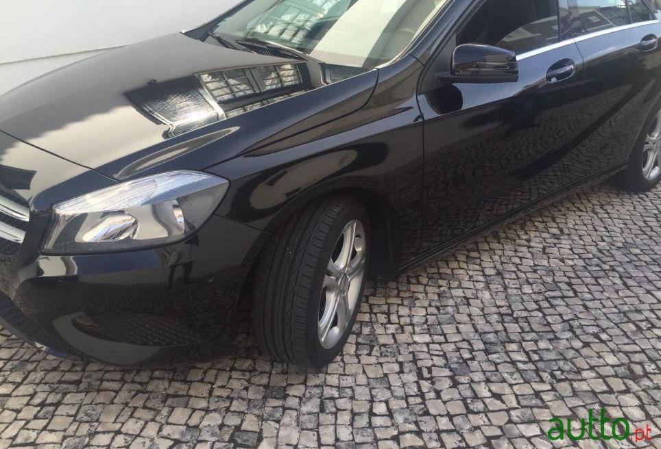 2013' Mercedes-Benz A 180 Cdi Be Urban photo #1