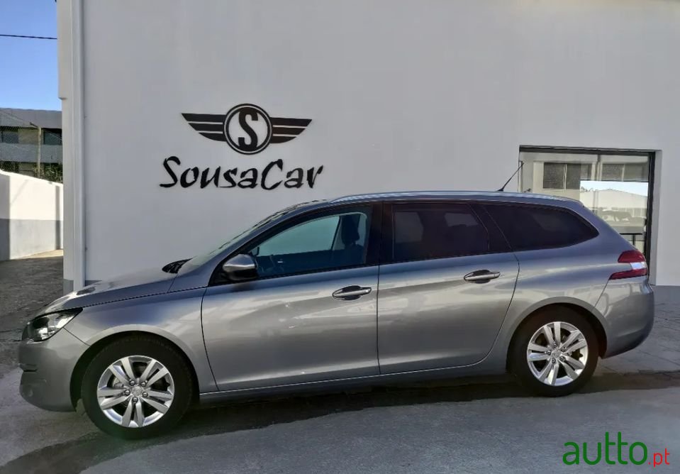 2016' Peugeot 308 Sw photo #3
