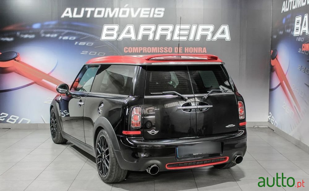 2011' MINI Clubman John Cooper Works photo #2