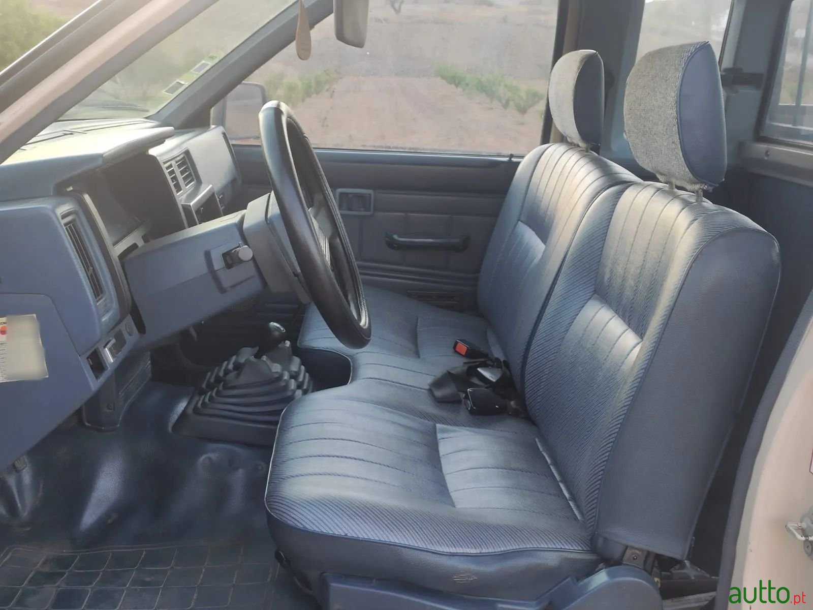 1991' Nissan Pick-Up photo #5