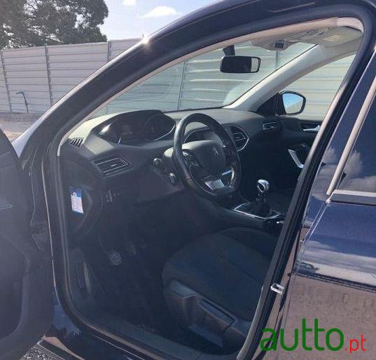 2014' Peugeot 308 Sw photo #4