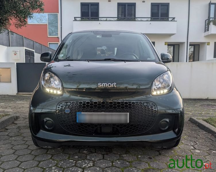 2020' Smart Fortwo Eq Passion photo #2
