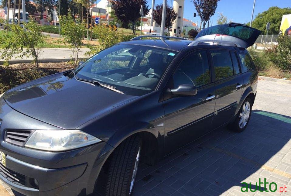 2008' Renault Megane-Break photo #1