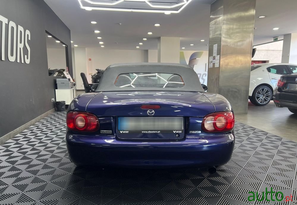 2004' Mazda MX-5 photo #5