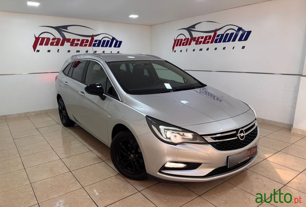 2019' Opel Astra Sports Tourer photo #4