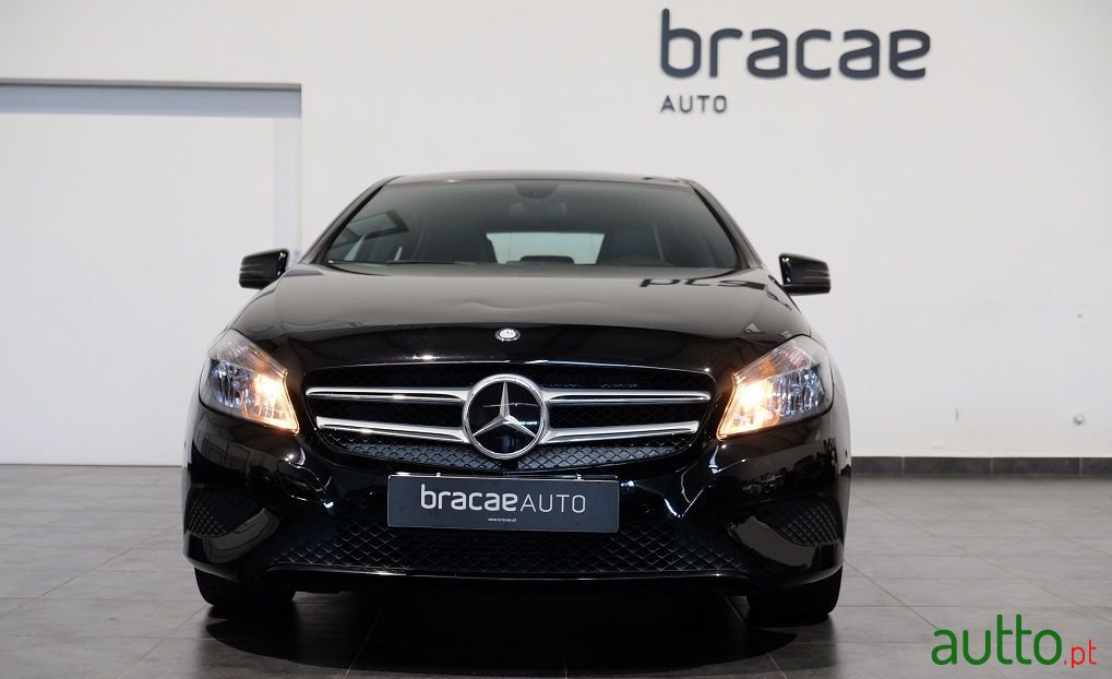 2013' Mercedes-Benz A-180 photo #3