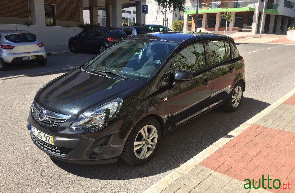 2014' Opel Corsa 1.3 Cdti Go! 88G photo #2