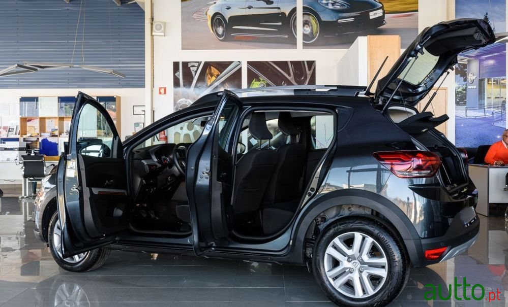 2022' Dacia Sandero photo #4