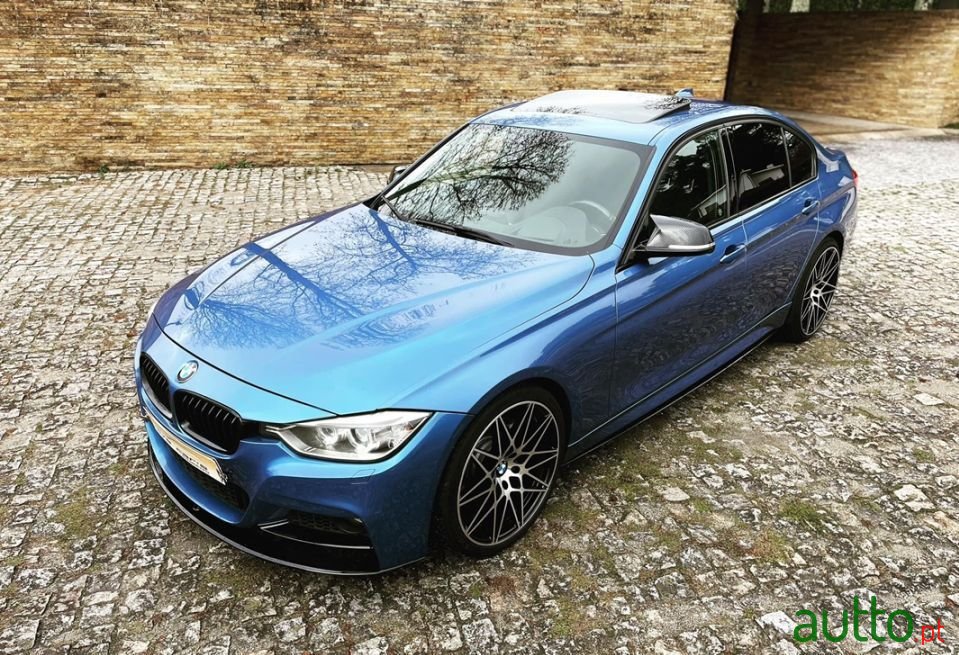 2013' BMW 328 photo #2