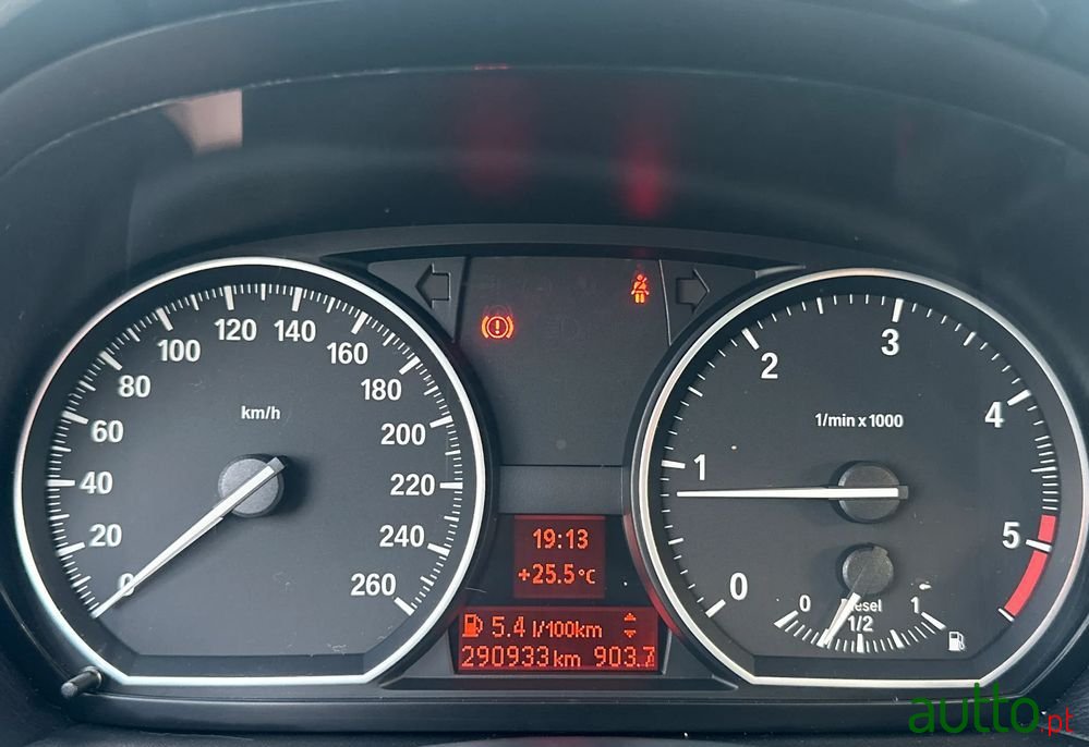 2008' BMW Série 1 D photo #6