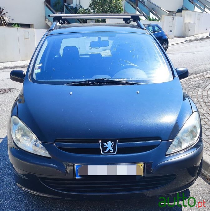2003' Peugeot 307 Break photo #2