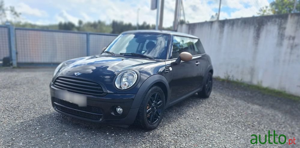 2013' MINI One D 3 Portas photo #1
