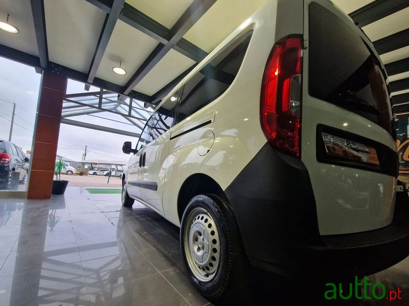 2017' Fiat Doblo Combi photo #1