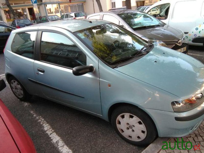 2001' Fiat Punto Sx photo #3