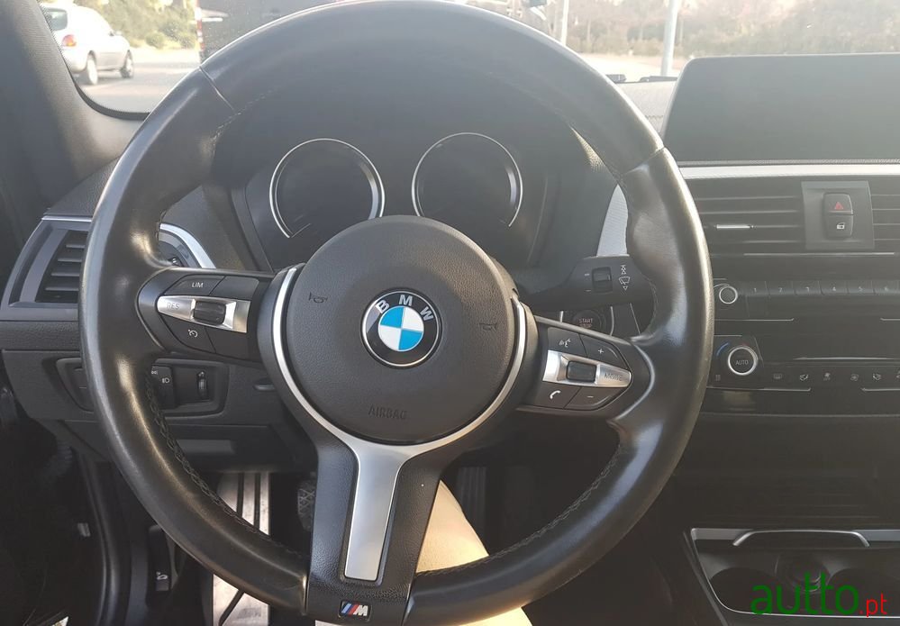 2015' BMW 116 D Edynamics Line Sport photo #3