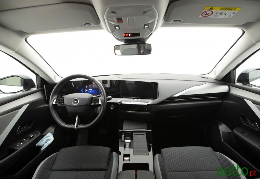 2024' Opel Astra Sports Tourer photo #6