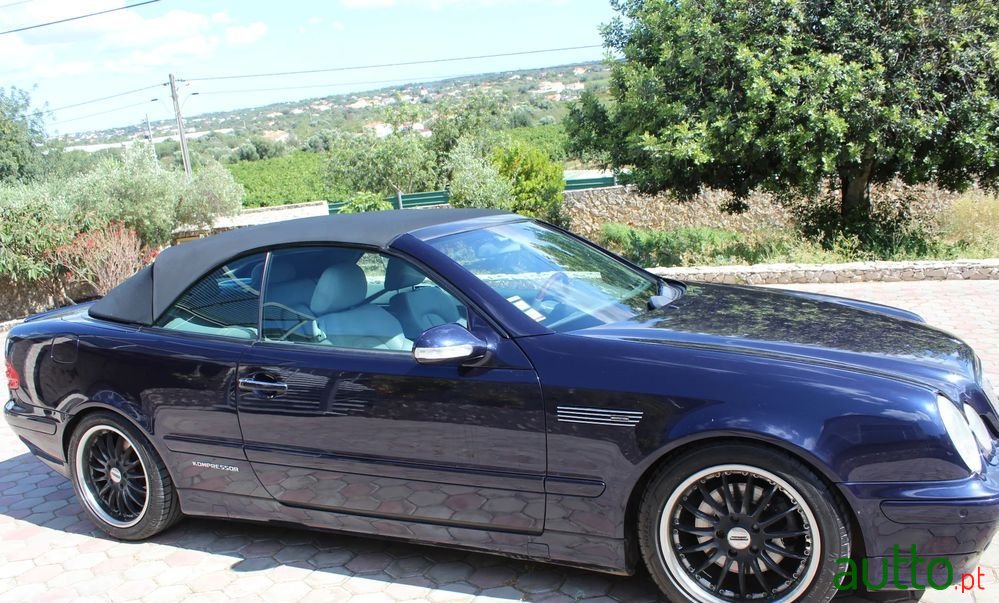 2002' Mercedes-Benz CLK 230 photo #2