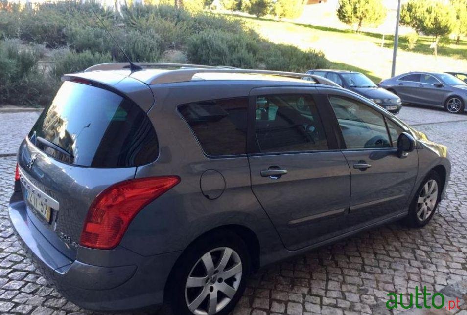 2010' Peugeot 308-Sw 1.6 Hdi Executive photo #1