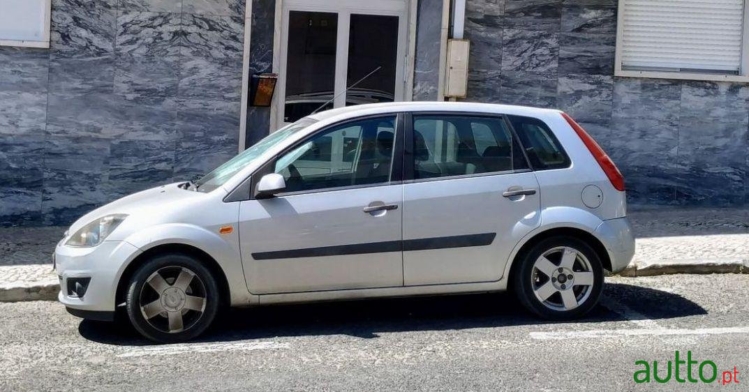 2007' Ford Fiesta Trend photo #1