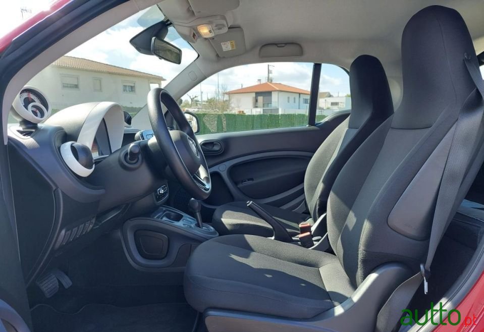 2017' Smart Fortwo photo #4