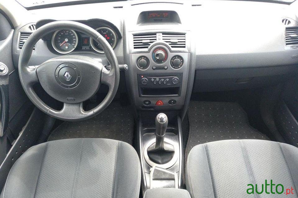 2003' Renault Megane 1.5 Dci photo #1