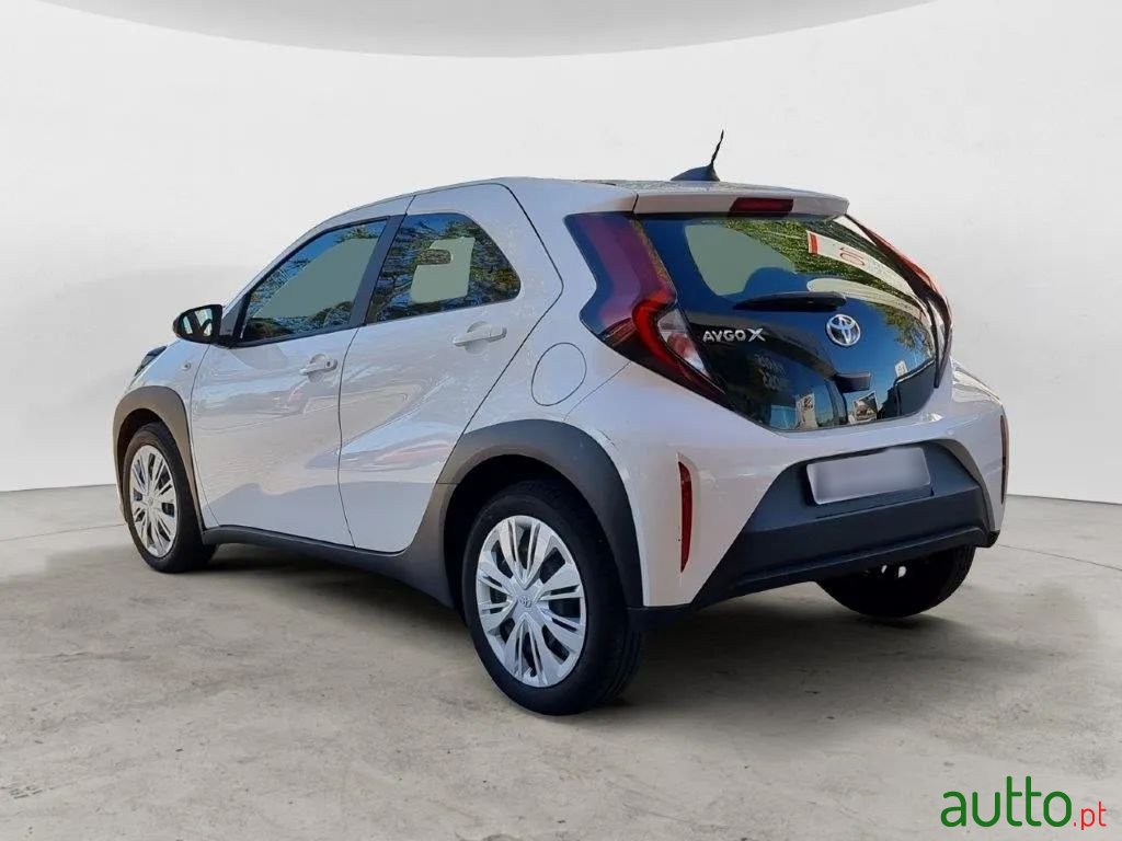 2023' Toyota Aygo X photo #3