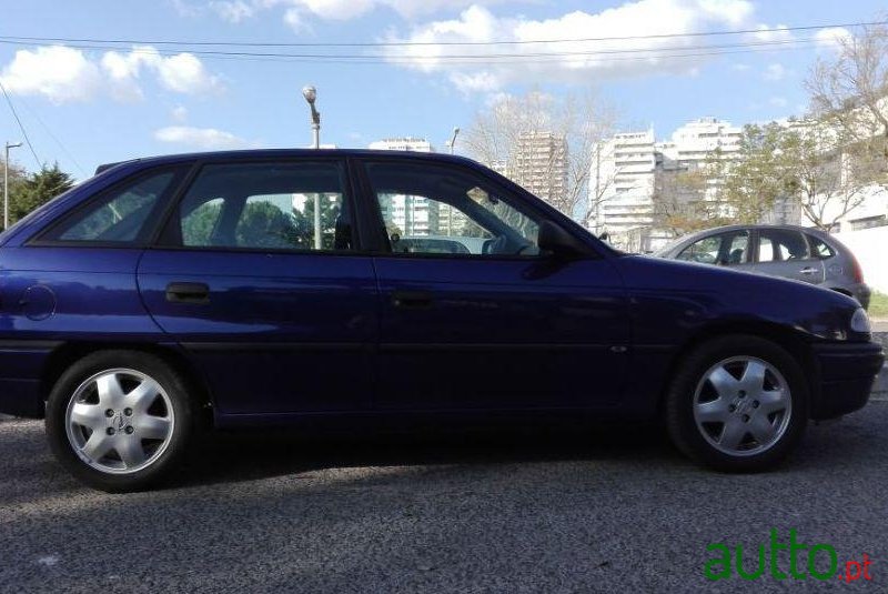 1996' Opel Astra 1.7 Td photo #3