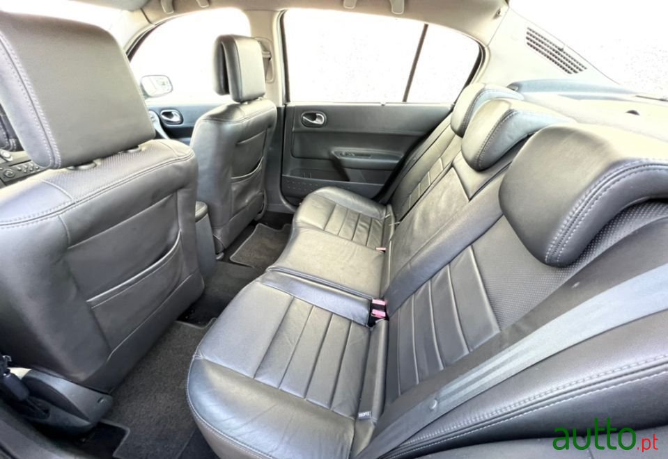 2007' Renault Megane photo #5