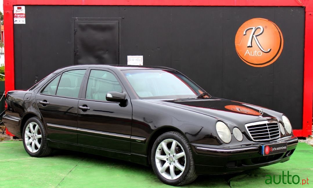 1999' Mercedes-Benz E-200 photo #2