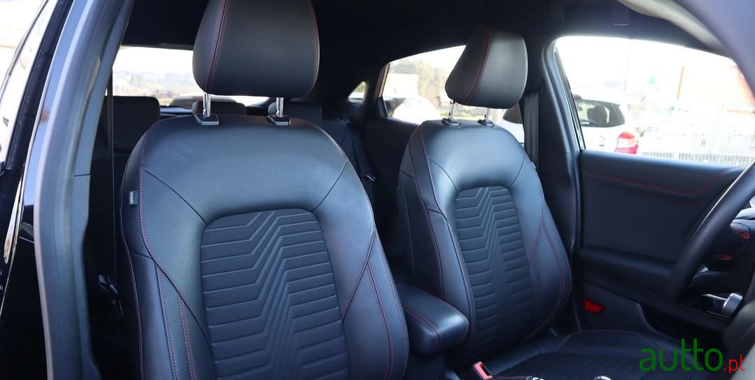 2020' Ford Puma photo #5