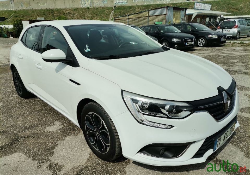 2016' Renault Megane photo #1
