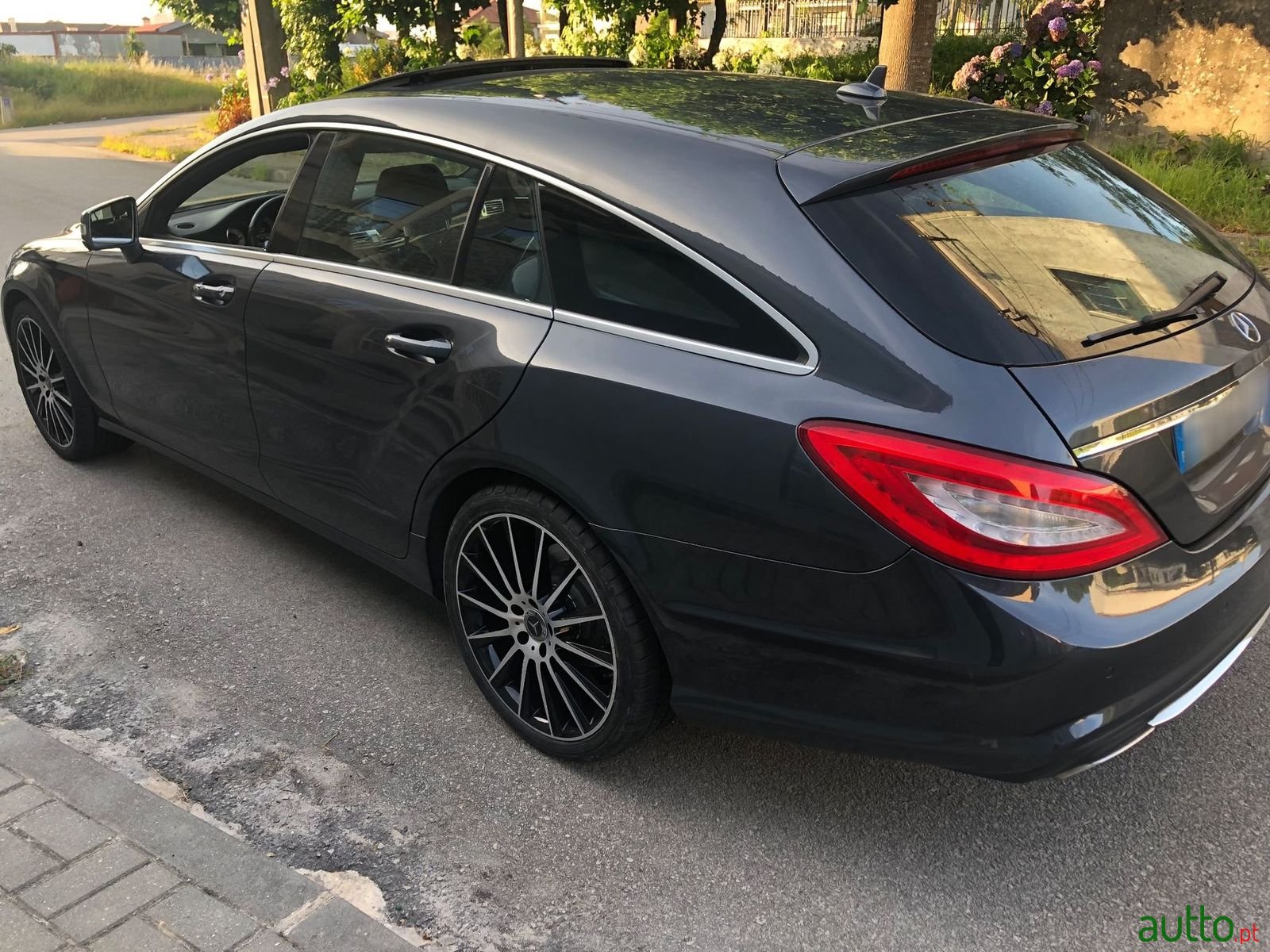 2013' Mercedes-Benz Cls-350 photo #4