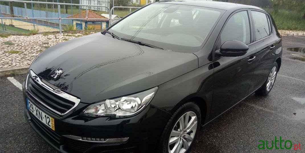 2017' Peugeot 308 1.6Ehdi photo #2