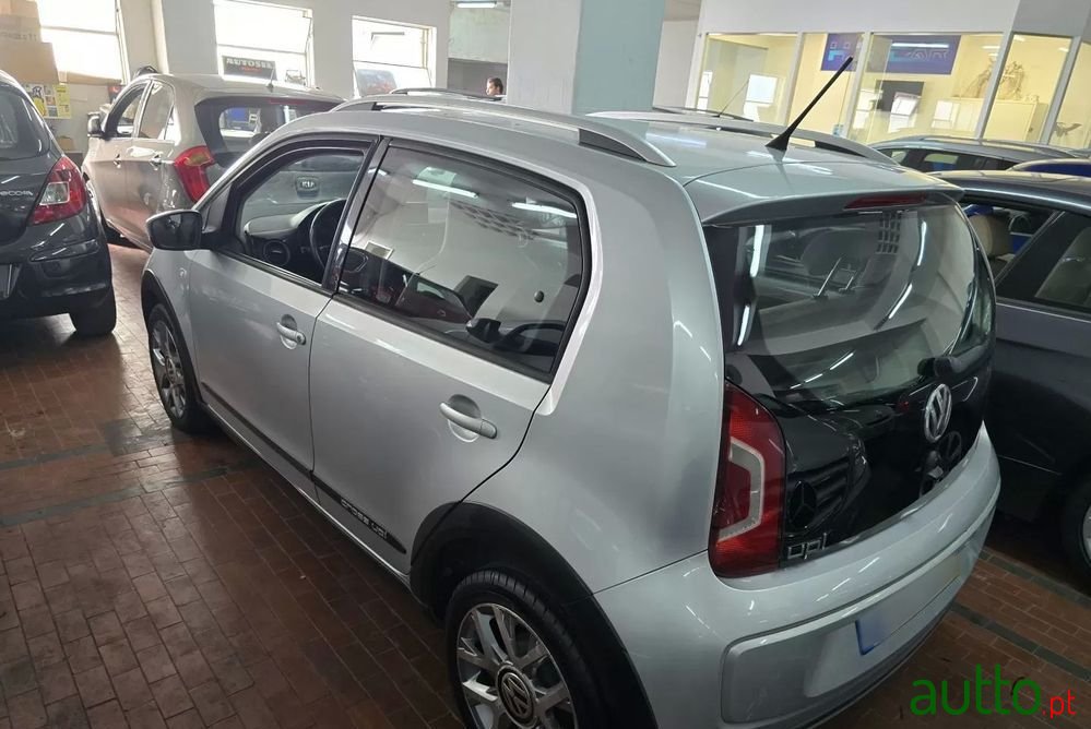 2013' Volkswagen Up! photo #3