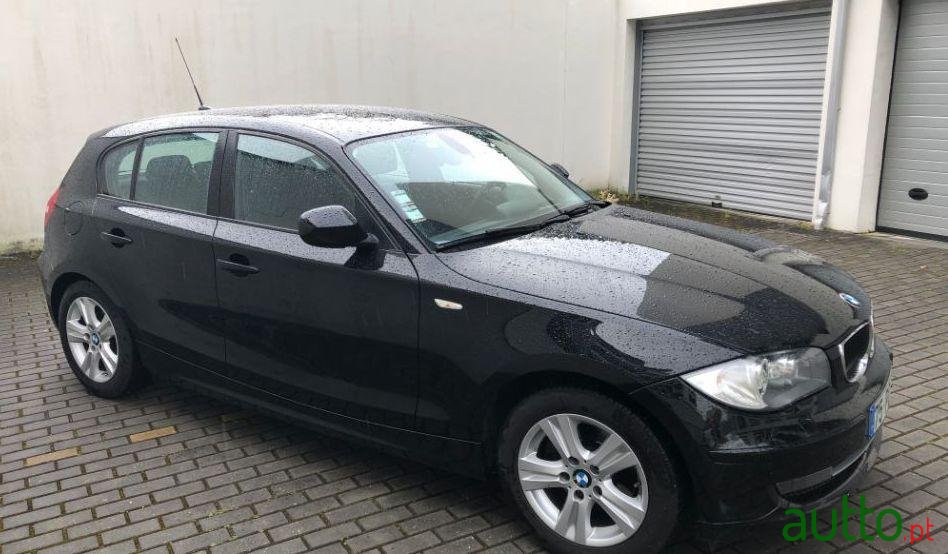 2011' BMW 120 photo #4