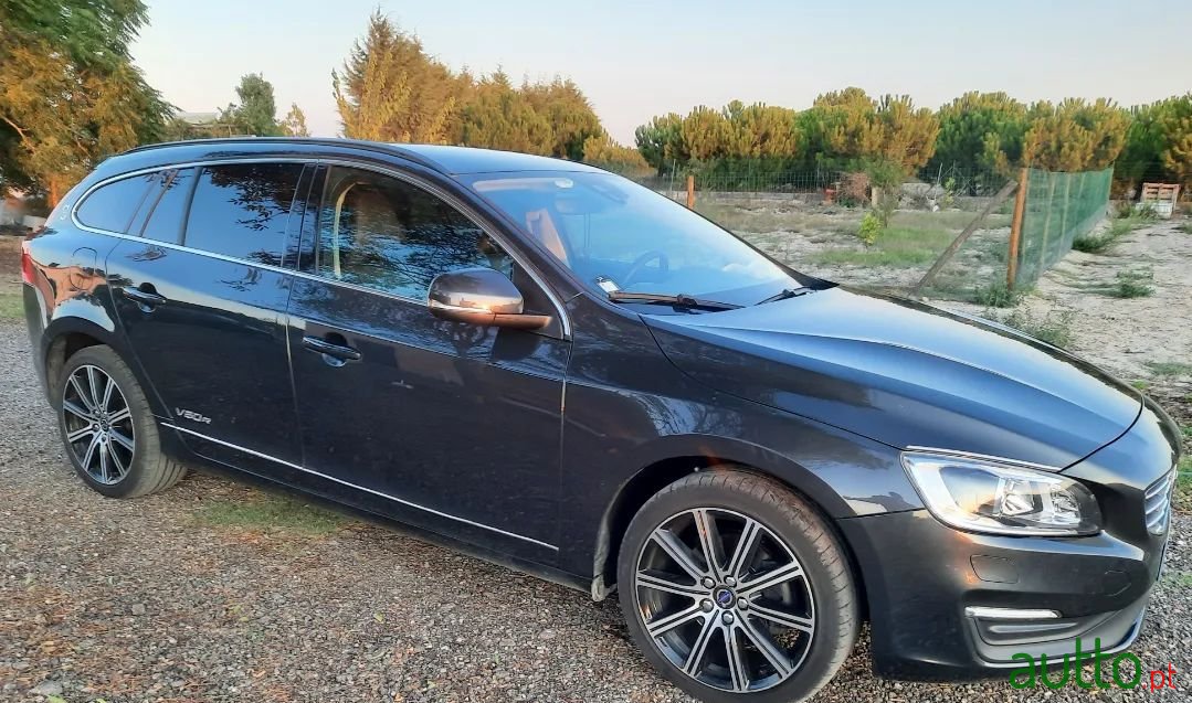 2016' Volvo V60 photo #3