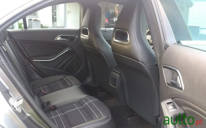 2015' Mercedes-Benz Classe Cla Cdi Urban photo #2
