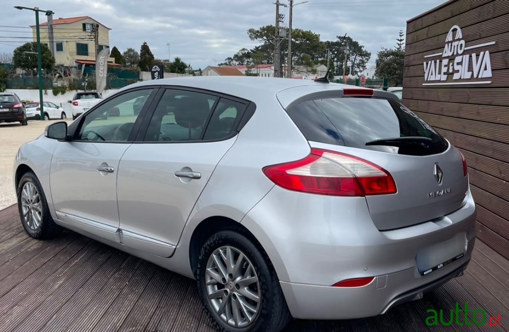 2012' Renault Megane photo #4