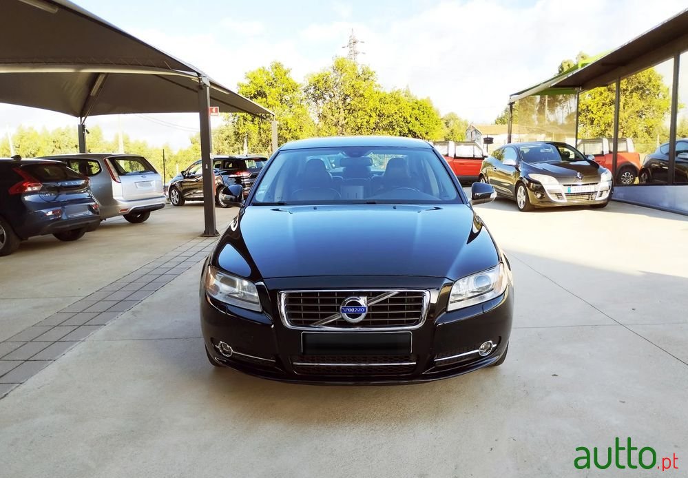 2011' Volvo S80 photo #2