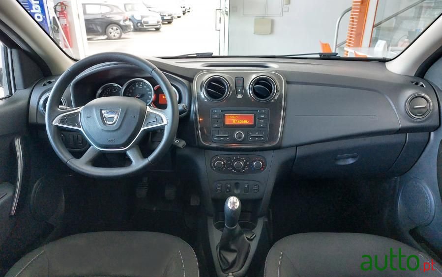 2017' Dacia Logan Mcv photo #6